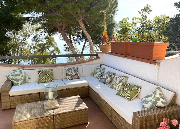 Apartment Virgin Cefalu